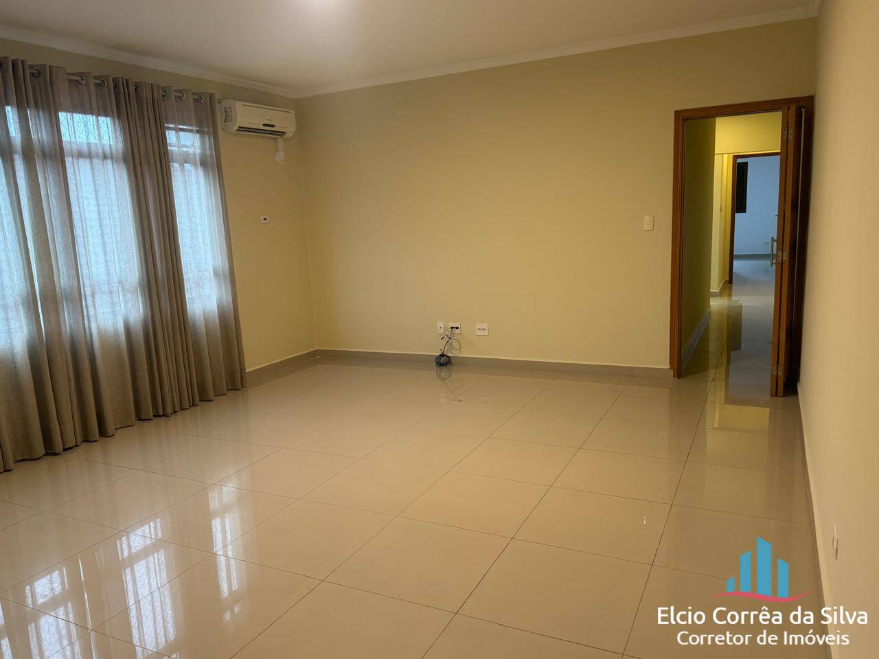 Apartamento para alugar com 3 quartos, 113m² - Foto 1