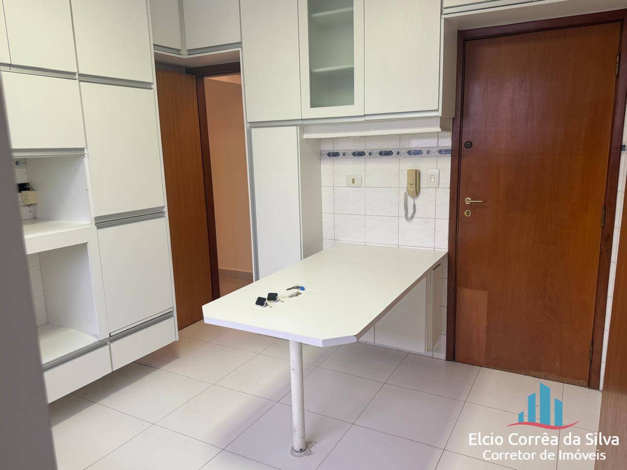 Apartamento para alugar com 3 quartos, 113m² - Foto 13