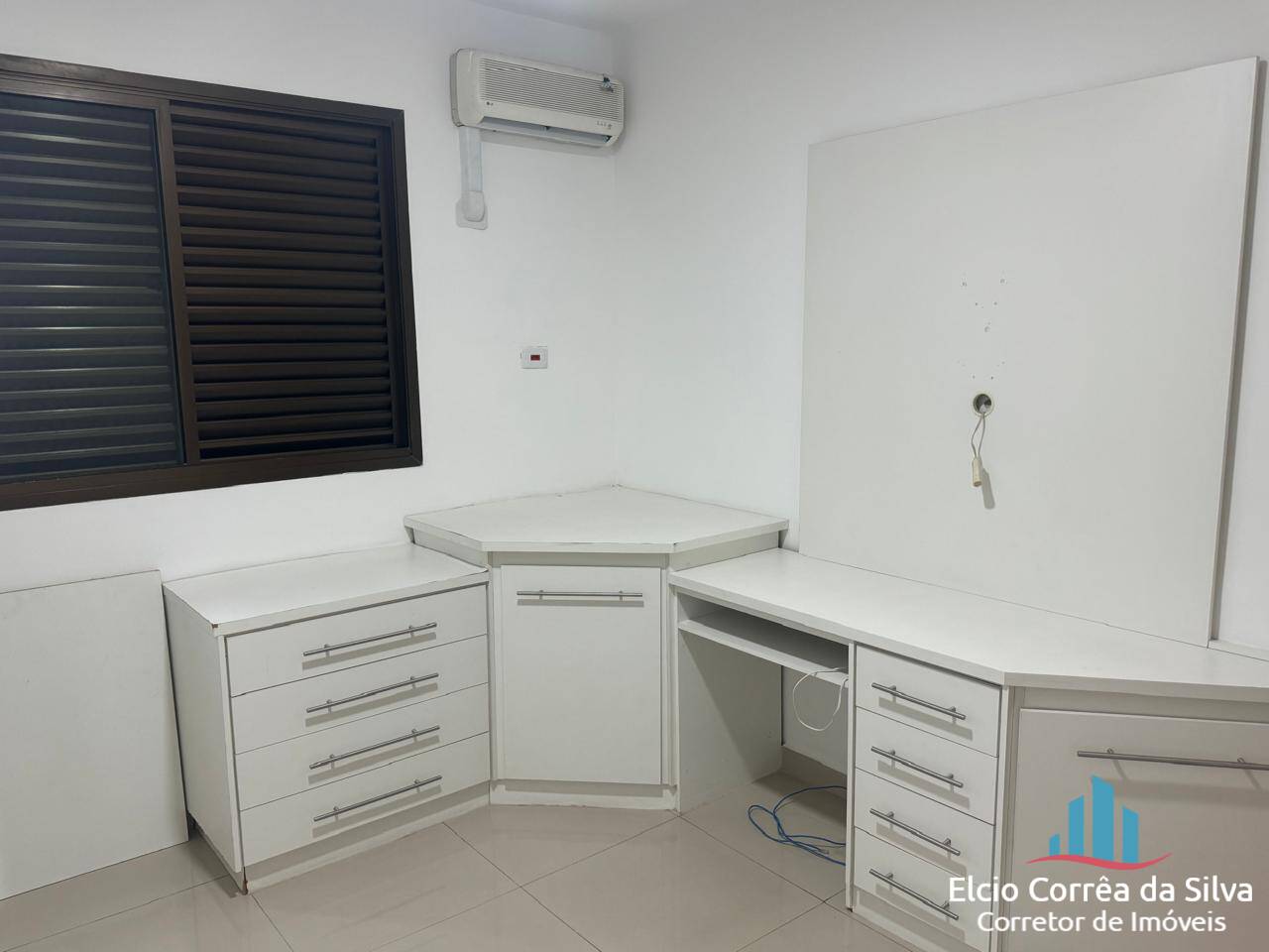 Apartamento para alugar com 3 quartos, 113m² - Foto 11