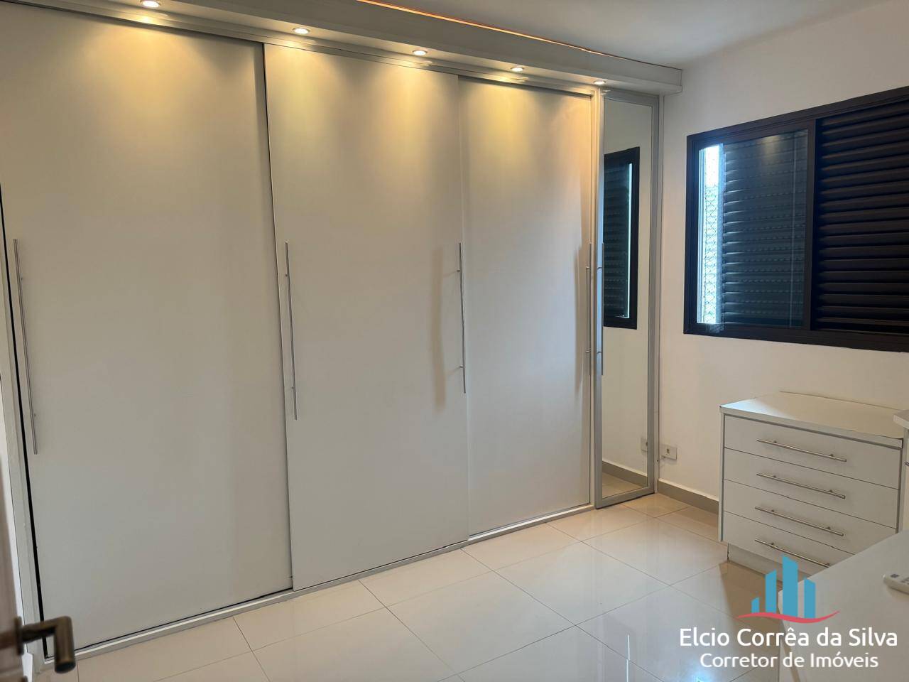 Apartamento para alugar com 3 quartos, 113m² - Foto 23