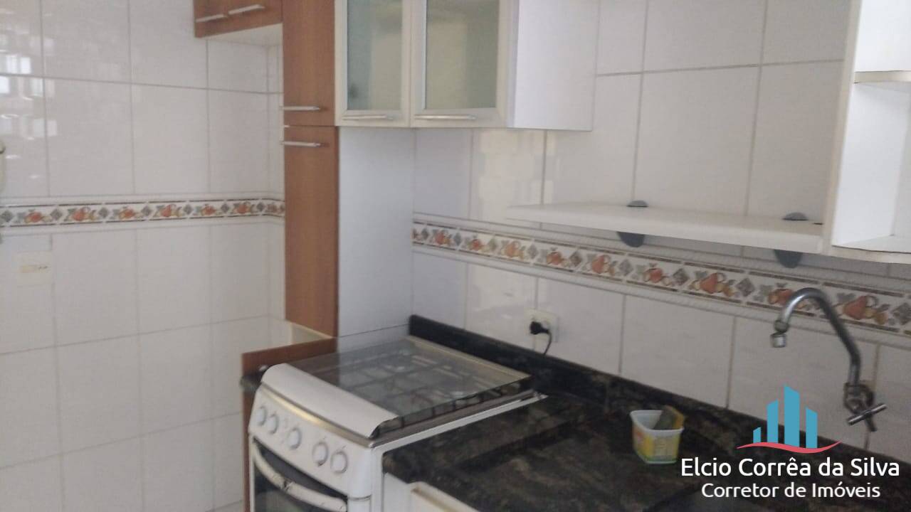 Apartamento à venda com 2 quartos, 70m² - Foto 4