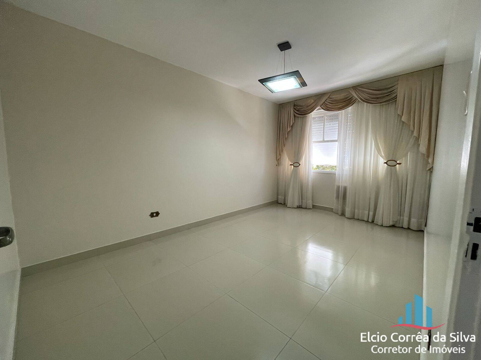 Apartamento à venda com 3 quartos, 160m² - Foto 3