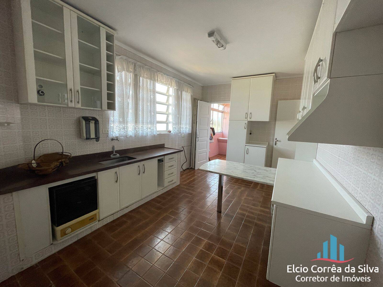 Apartamento à venda com 3 quartos, 160m² - Foto 9