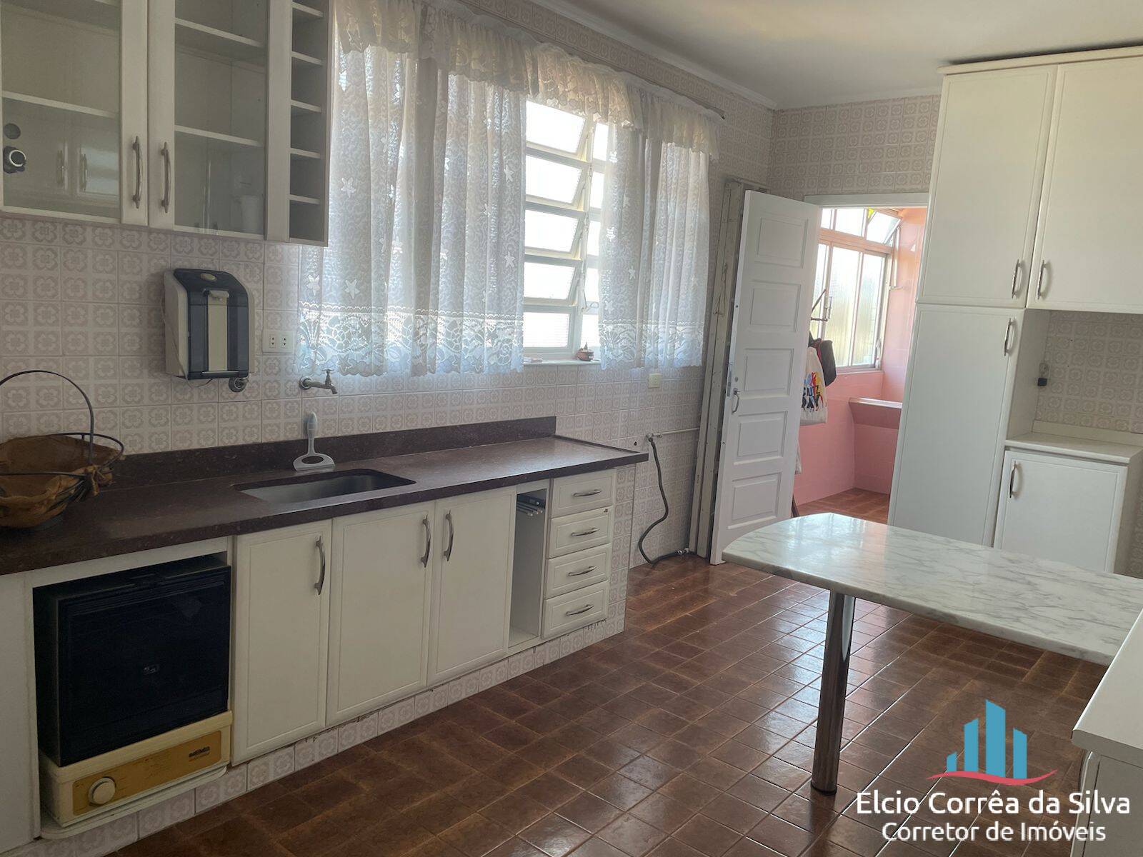 Apartamento à venda com 3 quartos, 160m² - Foto 7