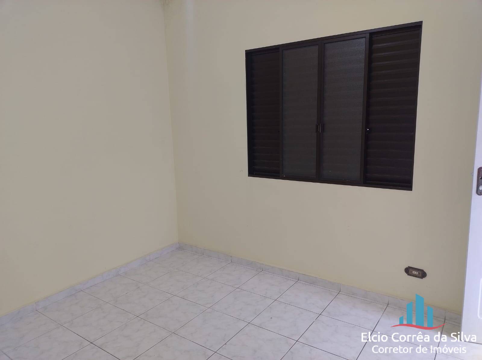 Casa à venda com 2 quartos, 80m² - Foto 5