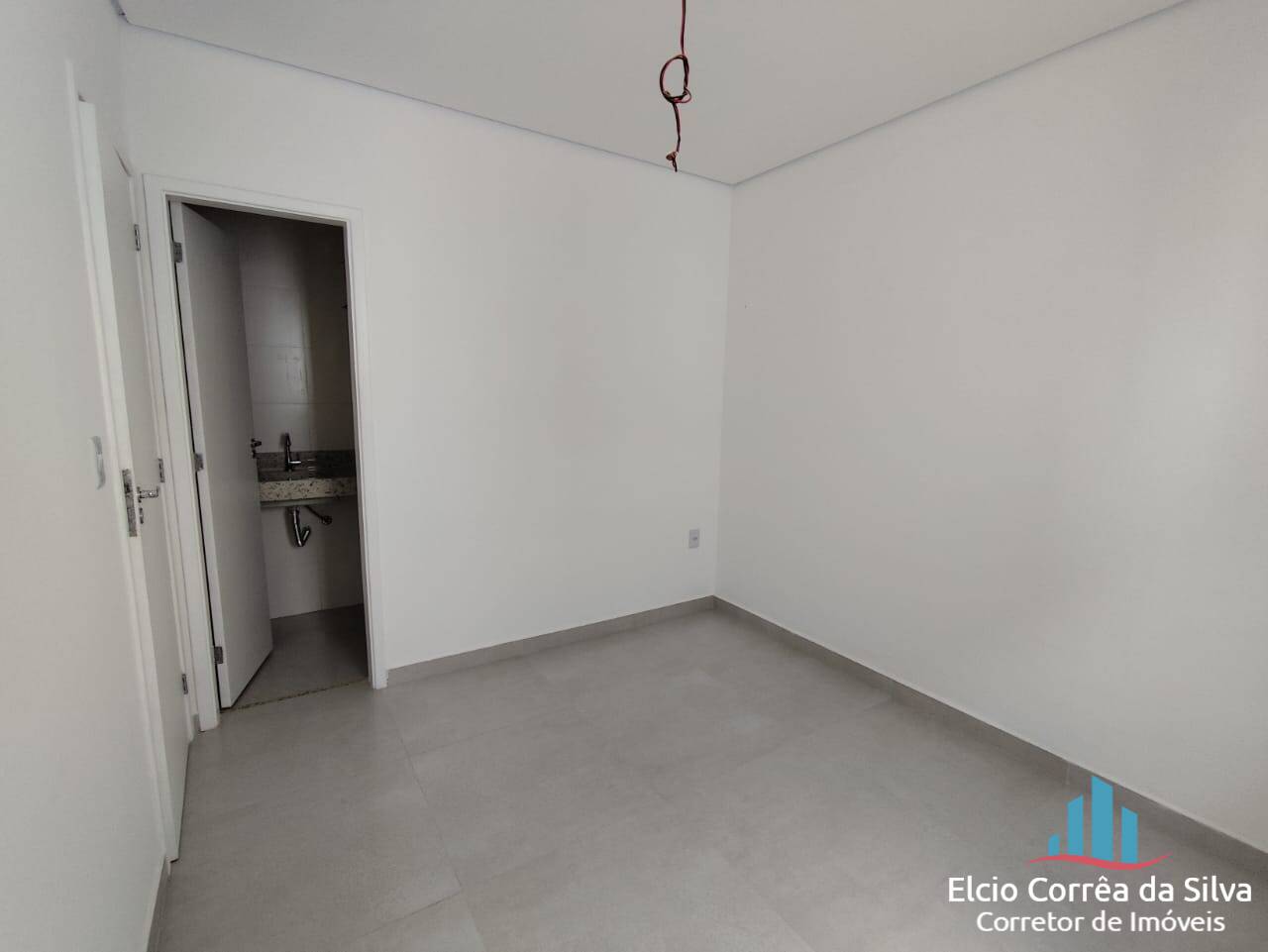 Casa à venda com 2 quartos, 100m² - Foto 8