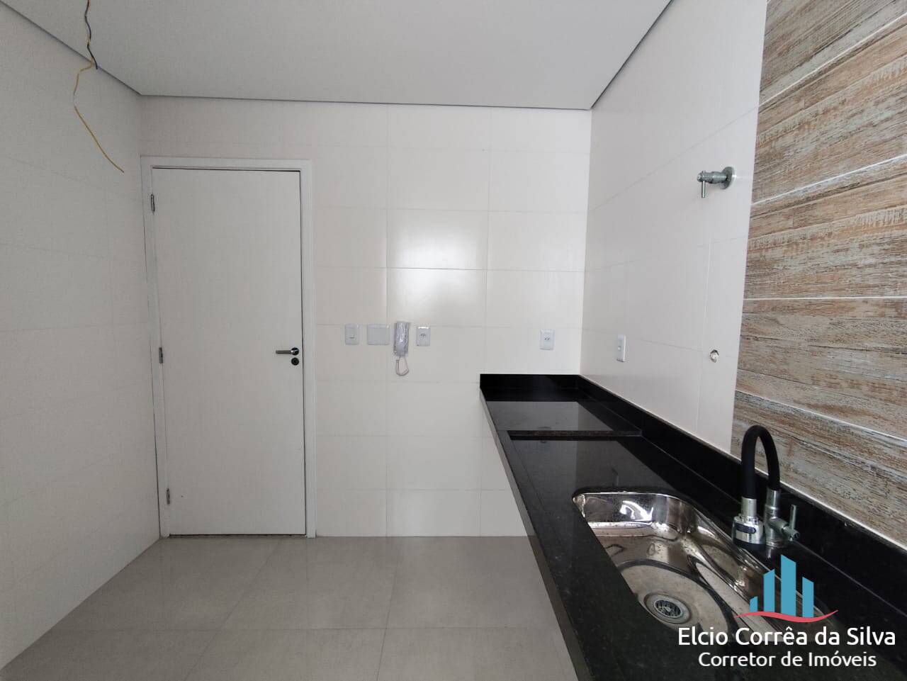 Casa à venda com 2 quartos, 100m² - Foto 5