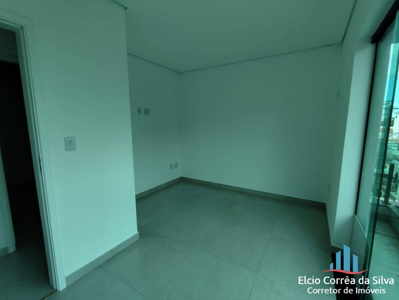 Casa à venda com 2 quartos, 100m² - Foto 4