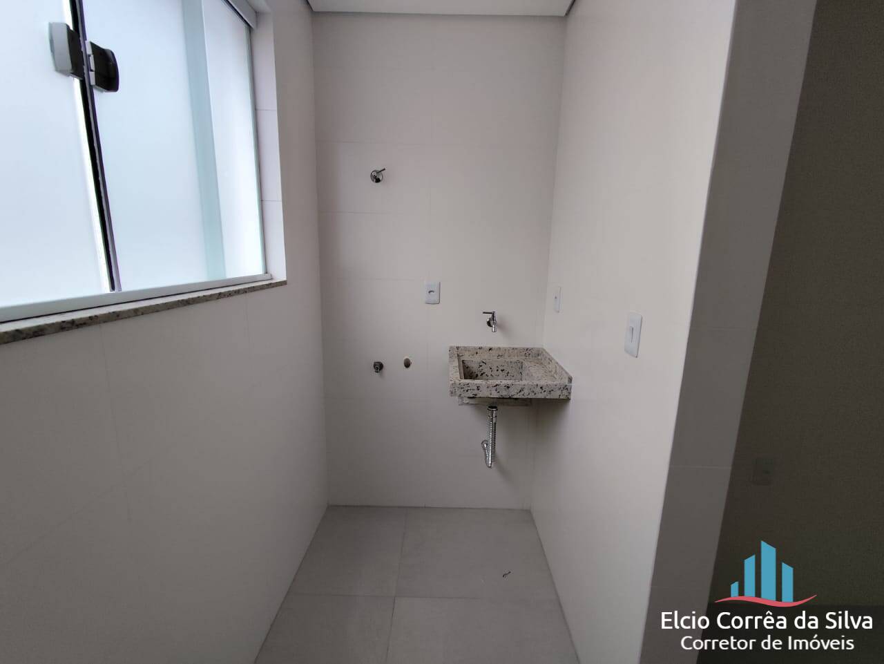 Casa à venda com 2 quartos, 100m² - Foto 13