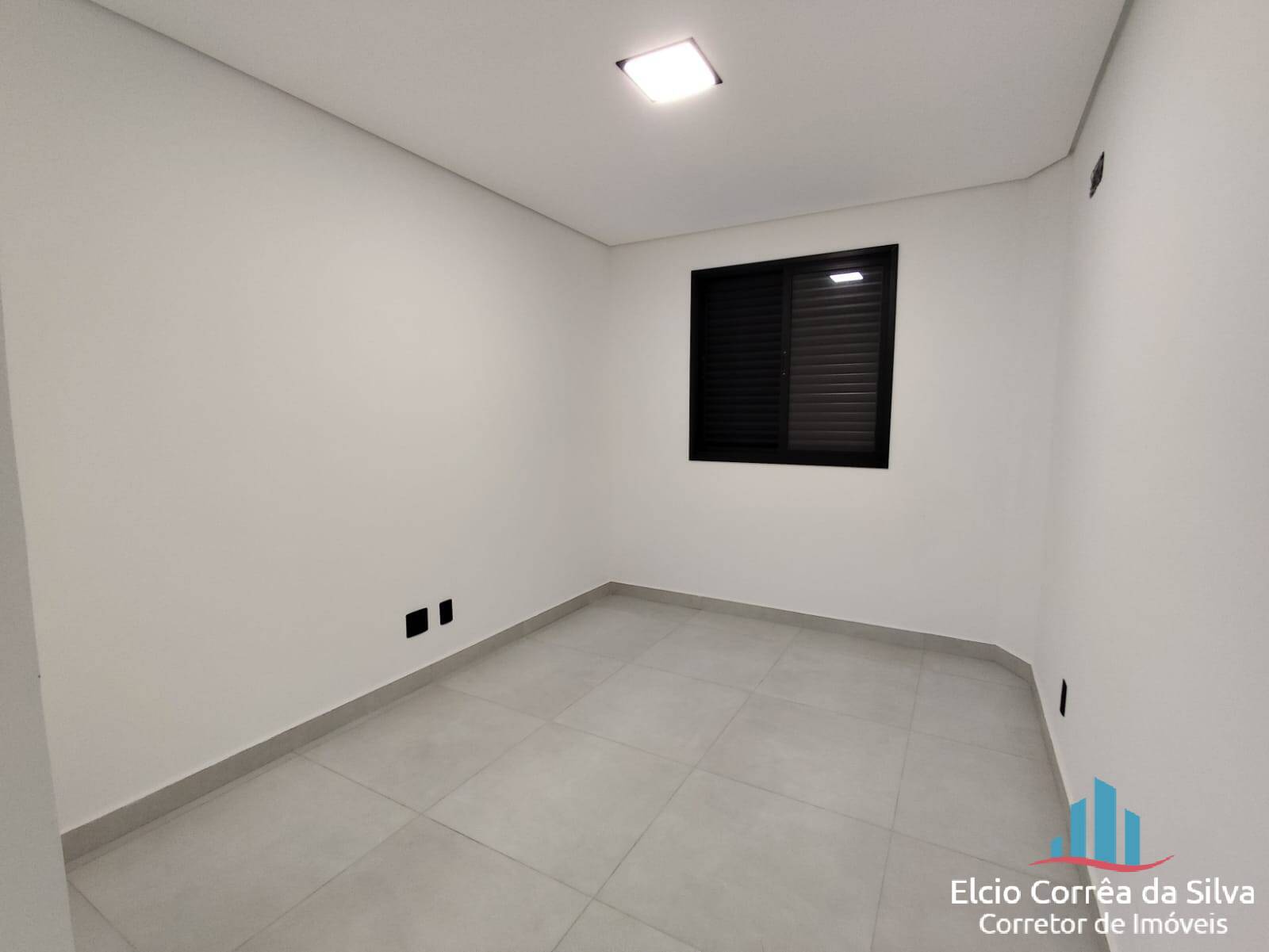 Casa à venda com 4 quartos, 290m² - Foto 20