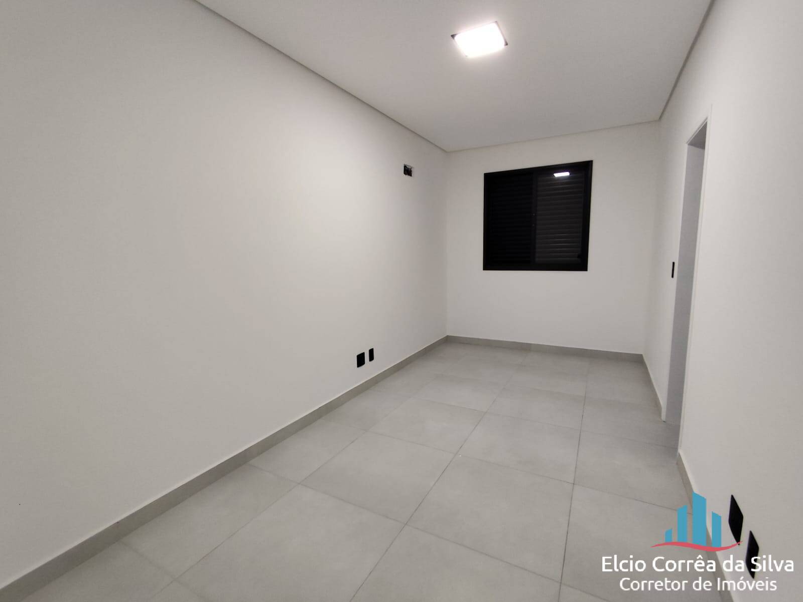 Casa à venda com 4 quartos, 290m² - Foto 23