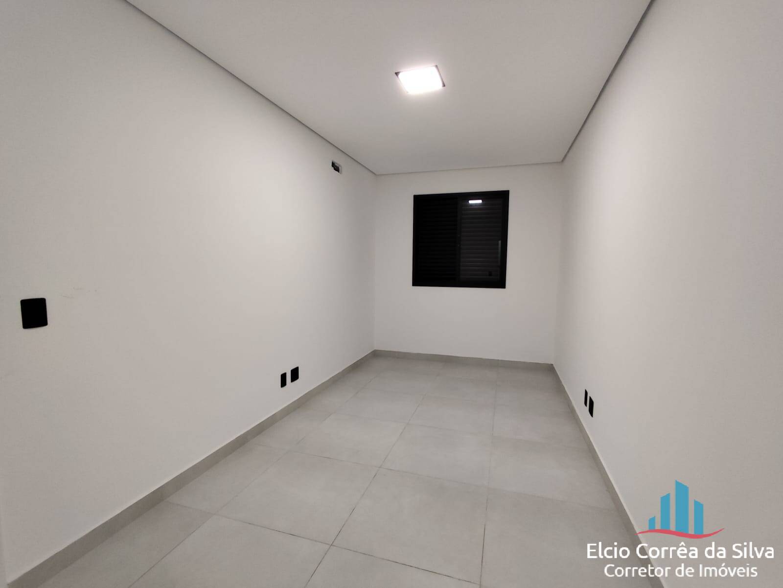 Casa à venda com 4 quartos, 290m² - Foto 28