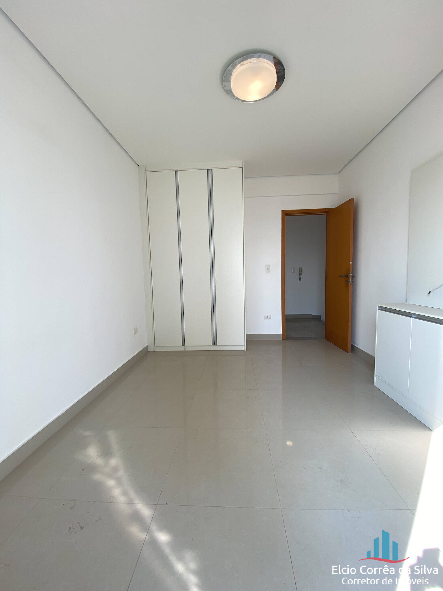 Apartamento à venda com 3 quartos, 127m² - Foto 8