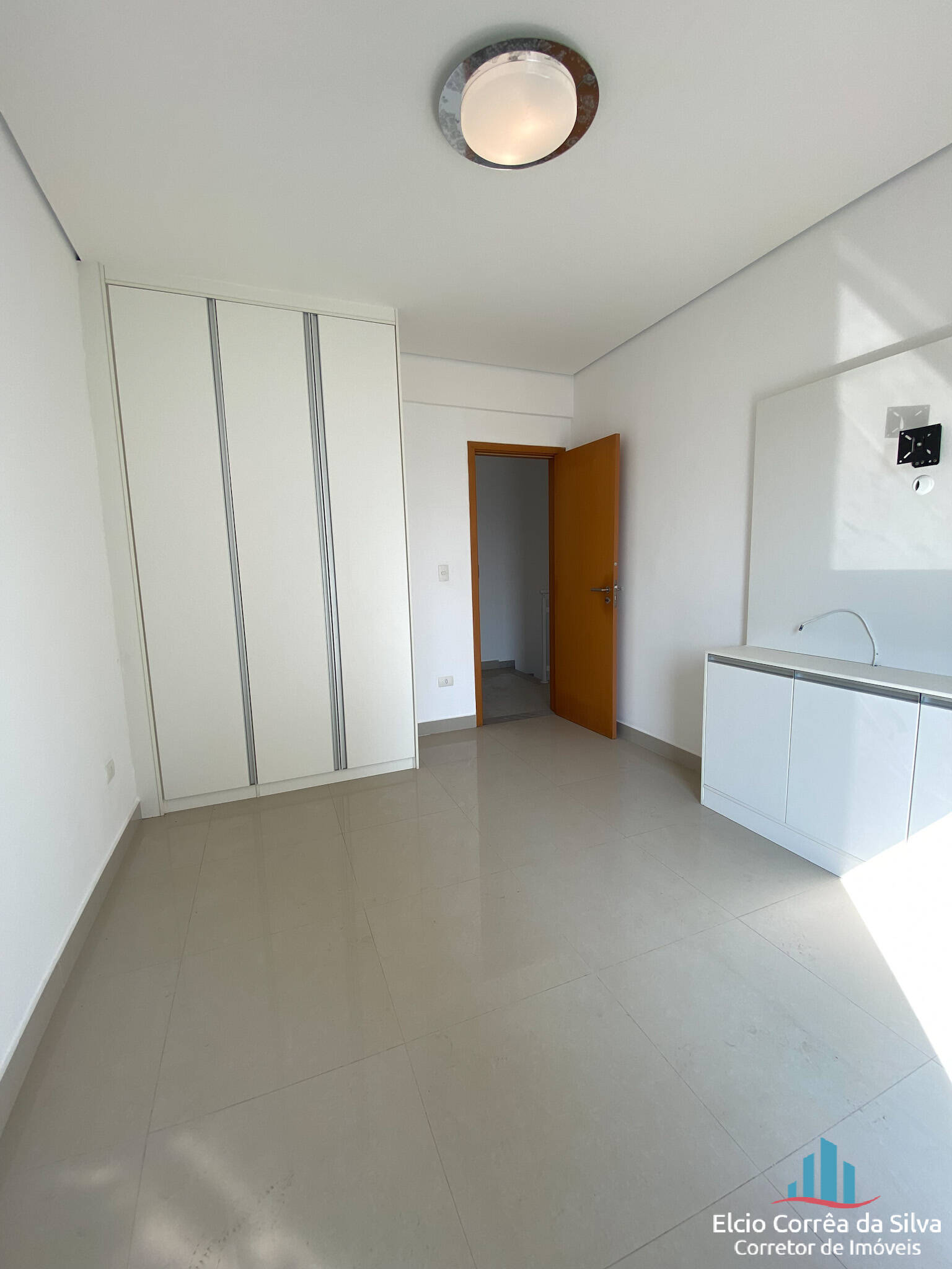 Apartamento à venda com 3 quartos, 127m² - Foto 9