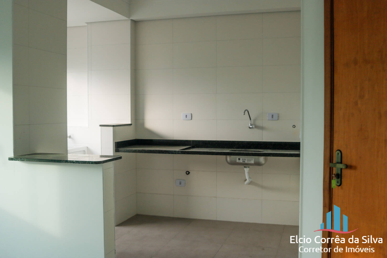 Apartamento à venda com 2 quartos, 75m² - Foto 3