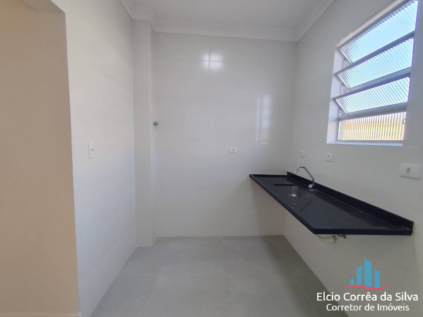 Apartamento à venda com 2 quartos, 62m² - Foto 3