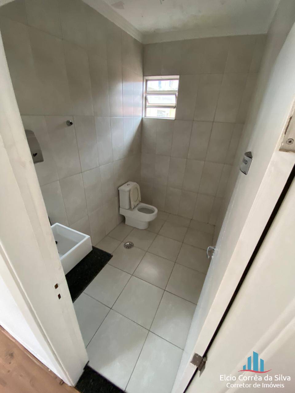 Casa para alugar com 3 quartos, 210m² - Foto 18