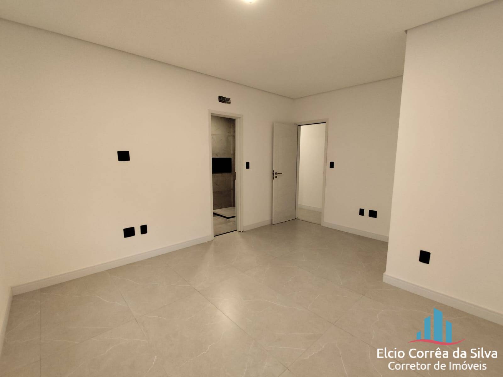 Casa à venda com 3 quartos, 280m² - Foto 5