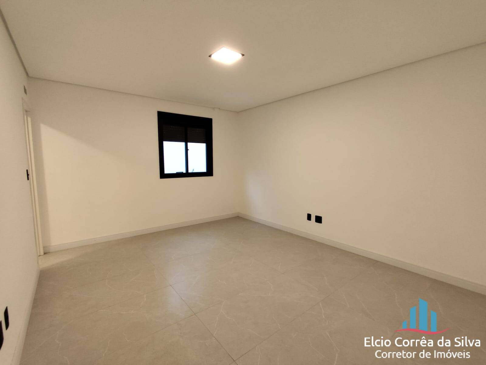 Casa à venda com 3 quartos, 280m² - Foto 10