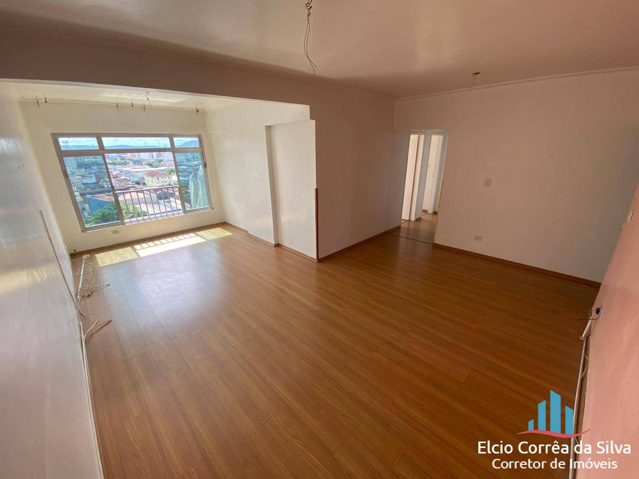 Apartamento à venda com 2 quartos, 107m² - Foto 1