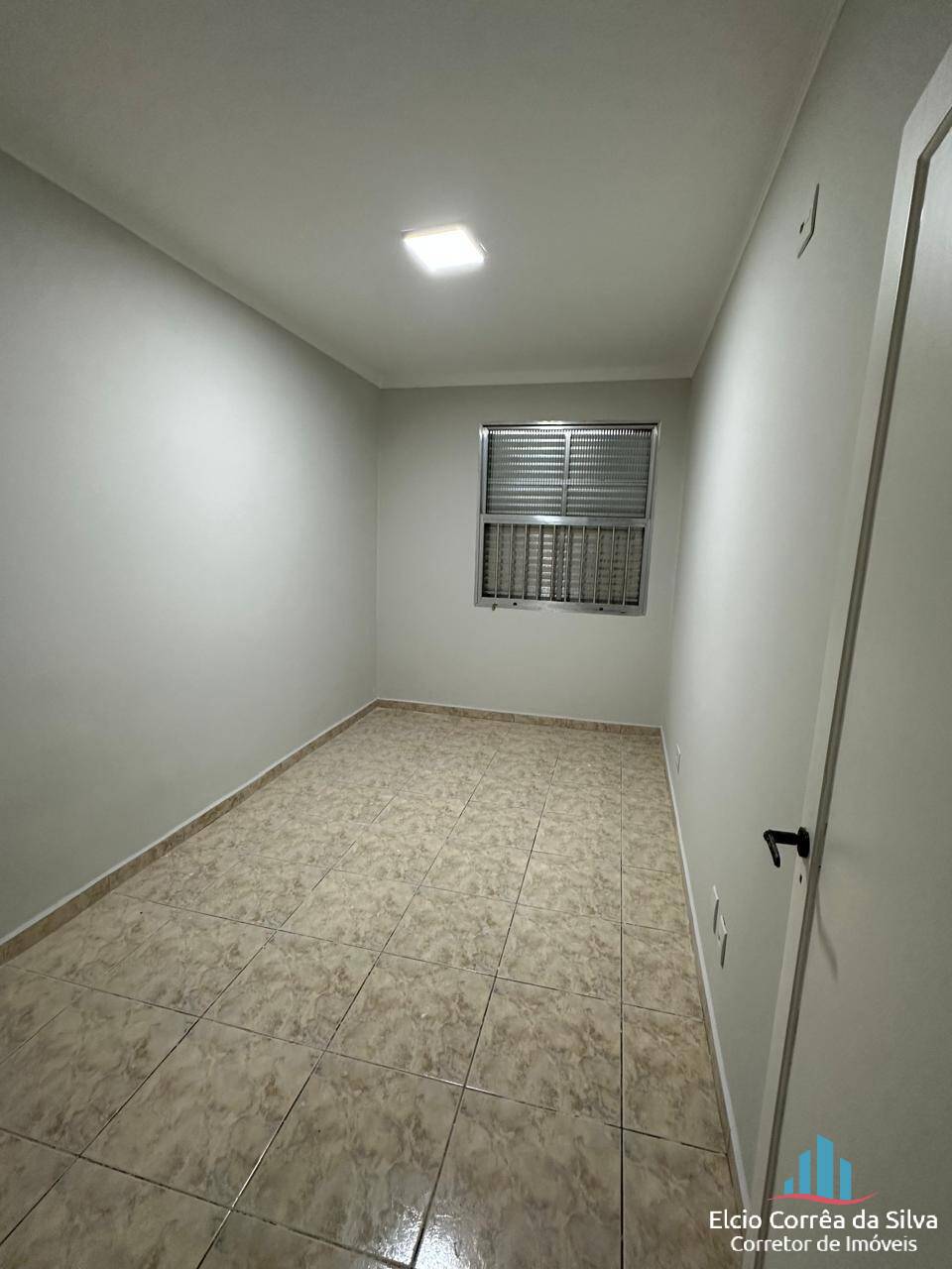 Apartamento à venda com 2 quartos, 71m² - Foto 1