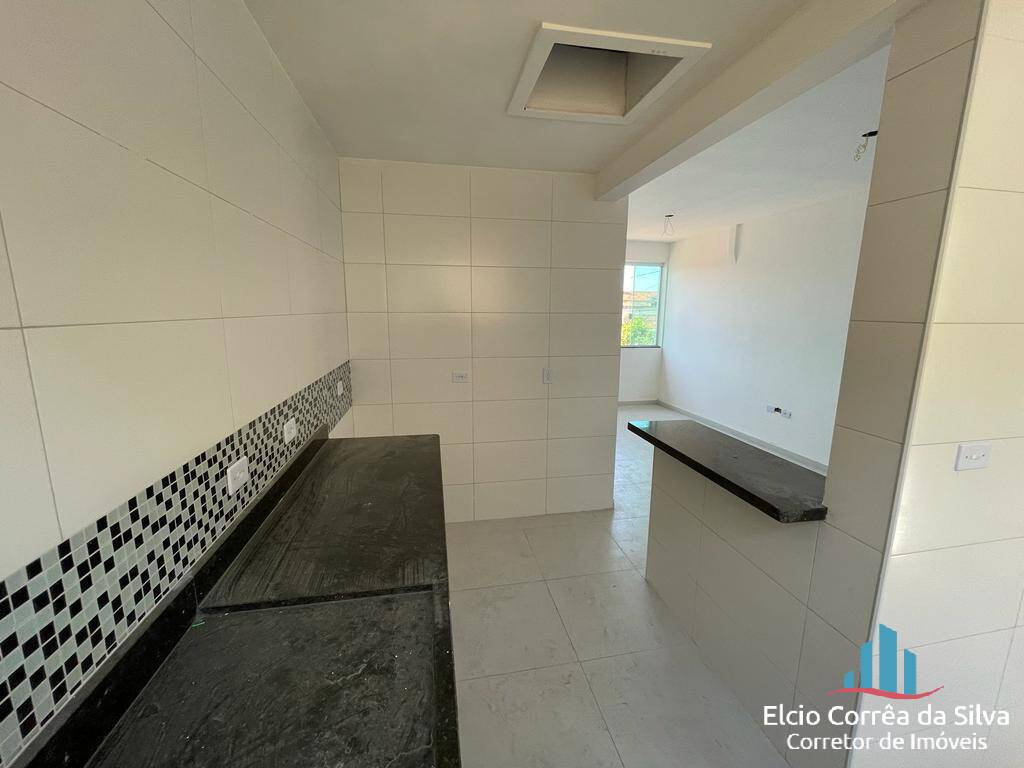 Casa à venda com 2 quartos, 60m² - Foto 11