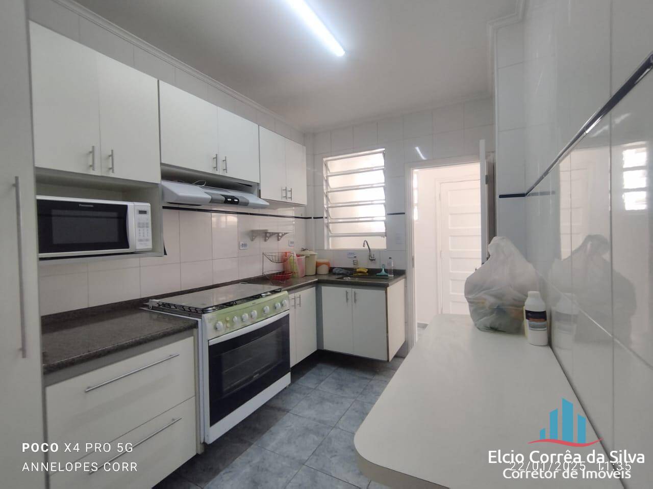 Apartamento para alugar com 3 quartos, 123m² - Foto 11