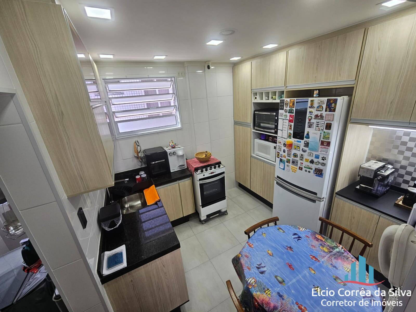 Apartamento à venda com 2 quartos, 70m² - Foto 4