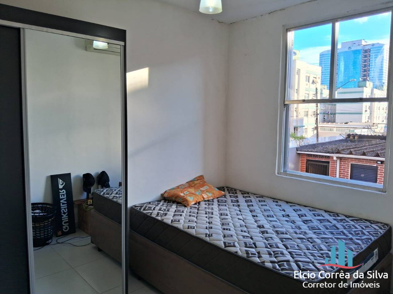 Apartamento à venda com 2 quartos, 62m² - Foto 11