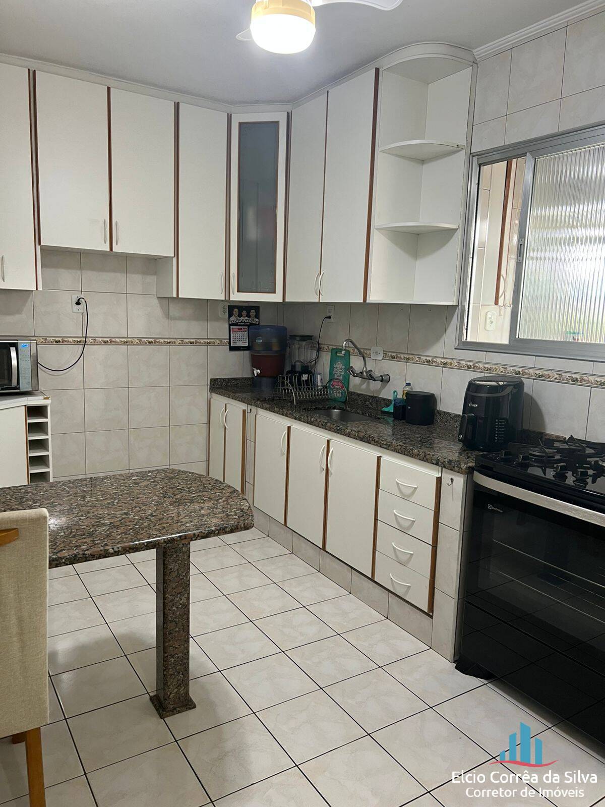 Apartamento para alugar com 3 quartos, 127m² - Foto 3