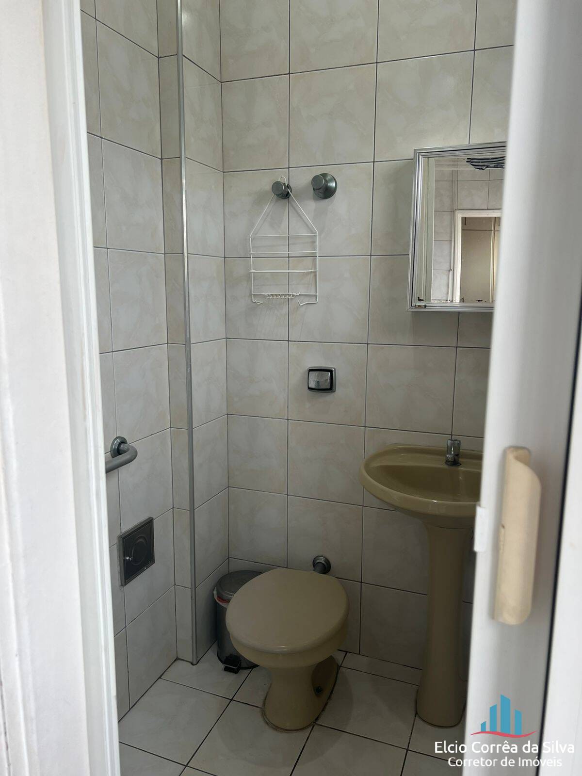 Apartamento para alugar com 3 quartos, 127m² - Foto 12