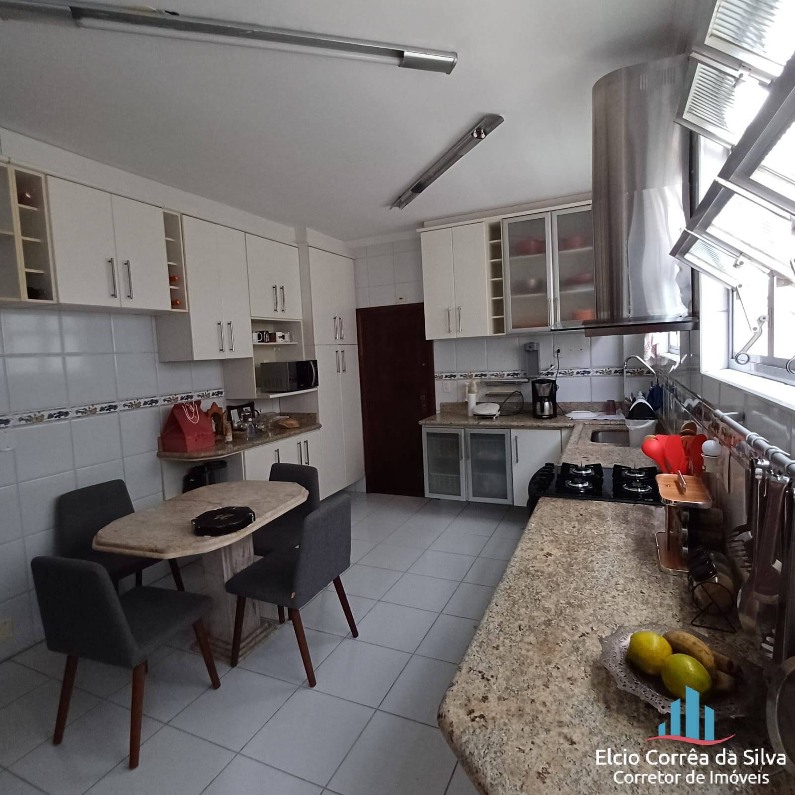 Apartamento à venda com 3 quartos, 208m² - Foto 8