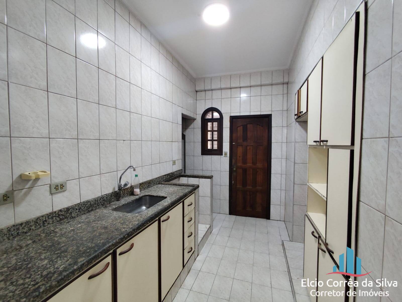 Apartamento para alugar com 3 quartos, 105m² - Foto 4