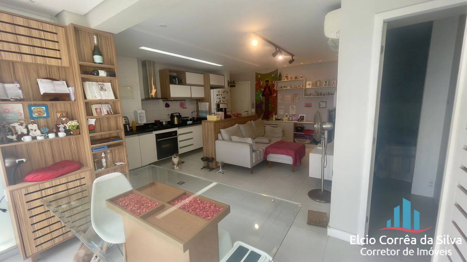 Apartamento à venda com 1 quarto, 50m² - Foto 1