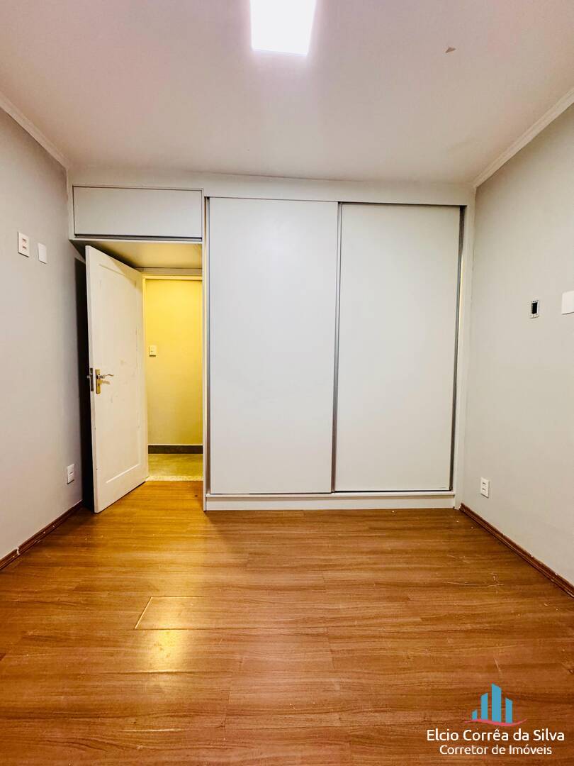 Apartamento para alugar com 3 quartos, 110m² - Foto 17